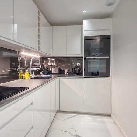Apartament The Royal King - Caserne De Bonne / Centre-ville *