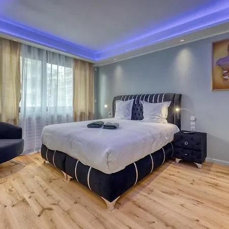 Apartmán The Royal King - Caserne De Bonne / Centre-ville *